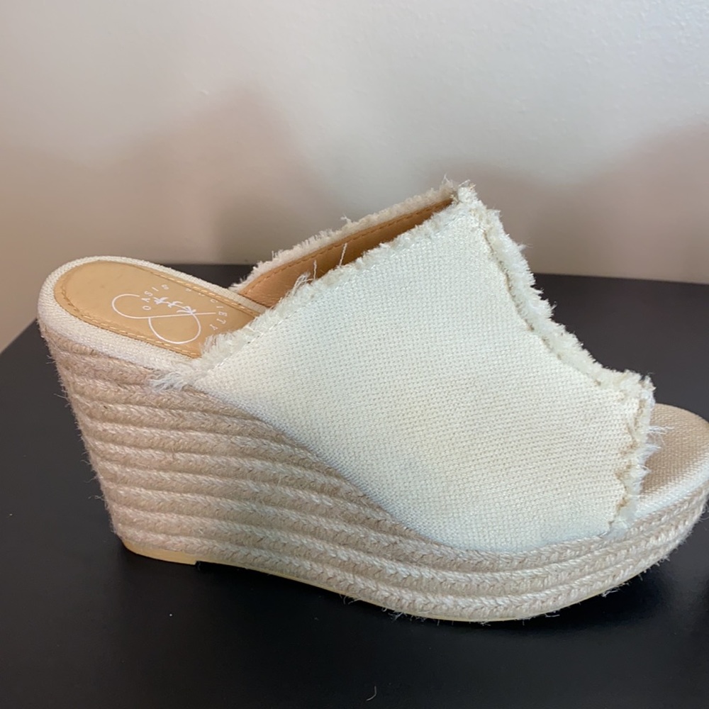Women’s Cream Frayed Espadrille Wedge Slides - Picture 4 of 11